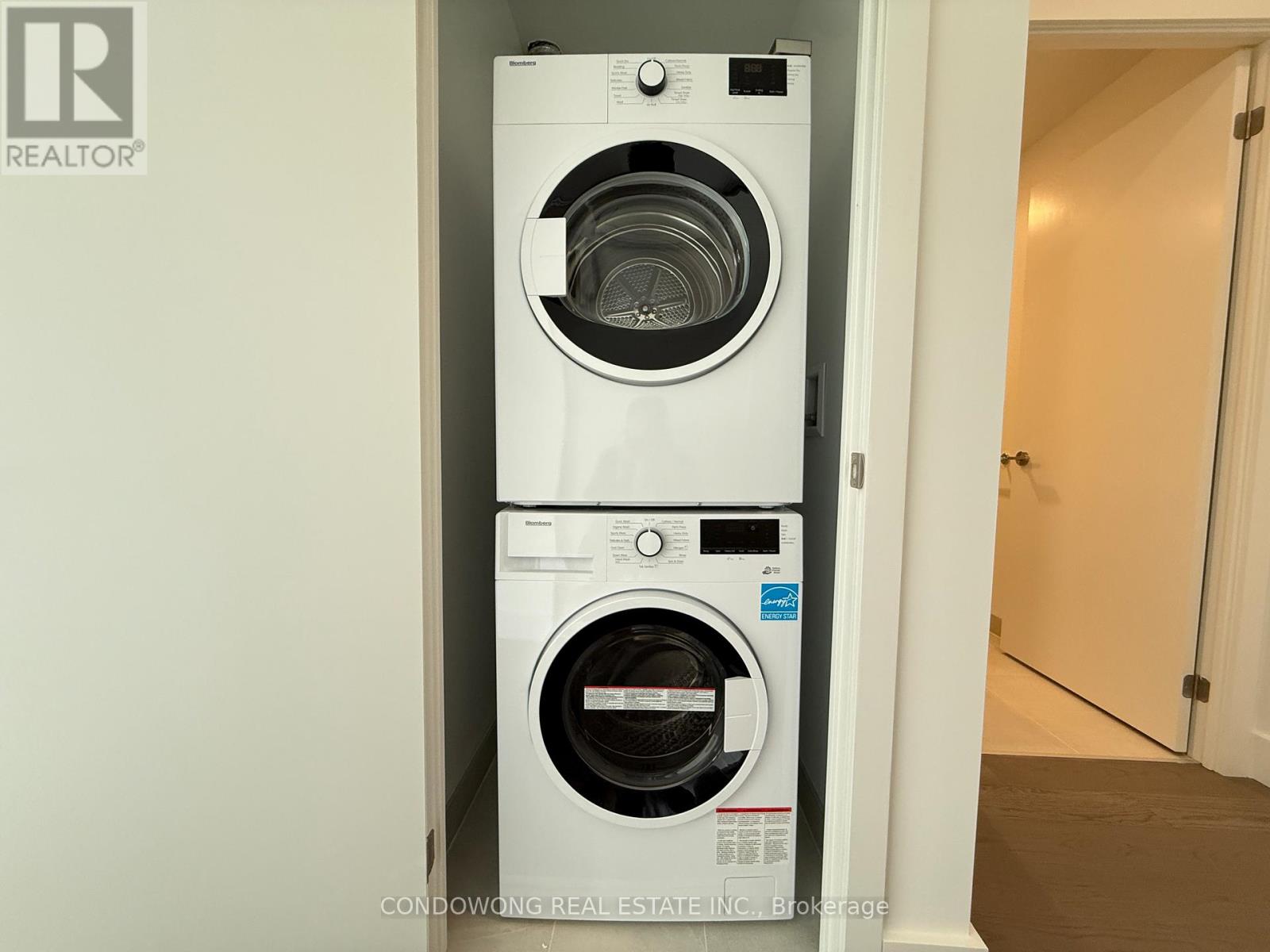 1014 - 6 Greenbriar Road, Toronto, Ontario  M2K 0H6 - Photo 8 - C12466985