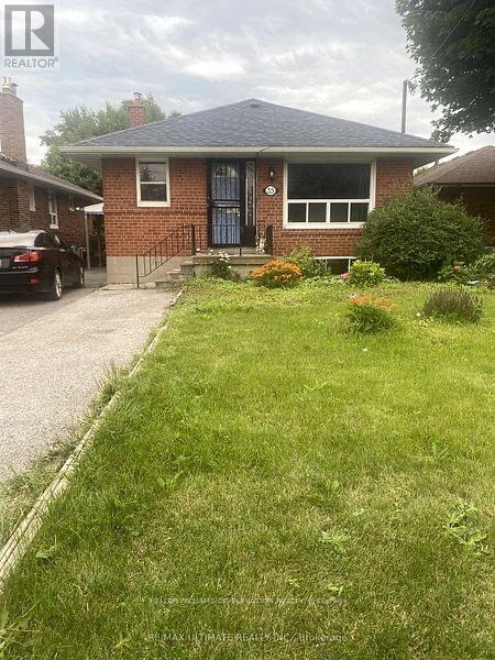 35 PACHINO BOULEVARD, Toronto, Ontario