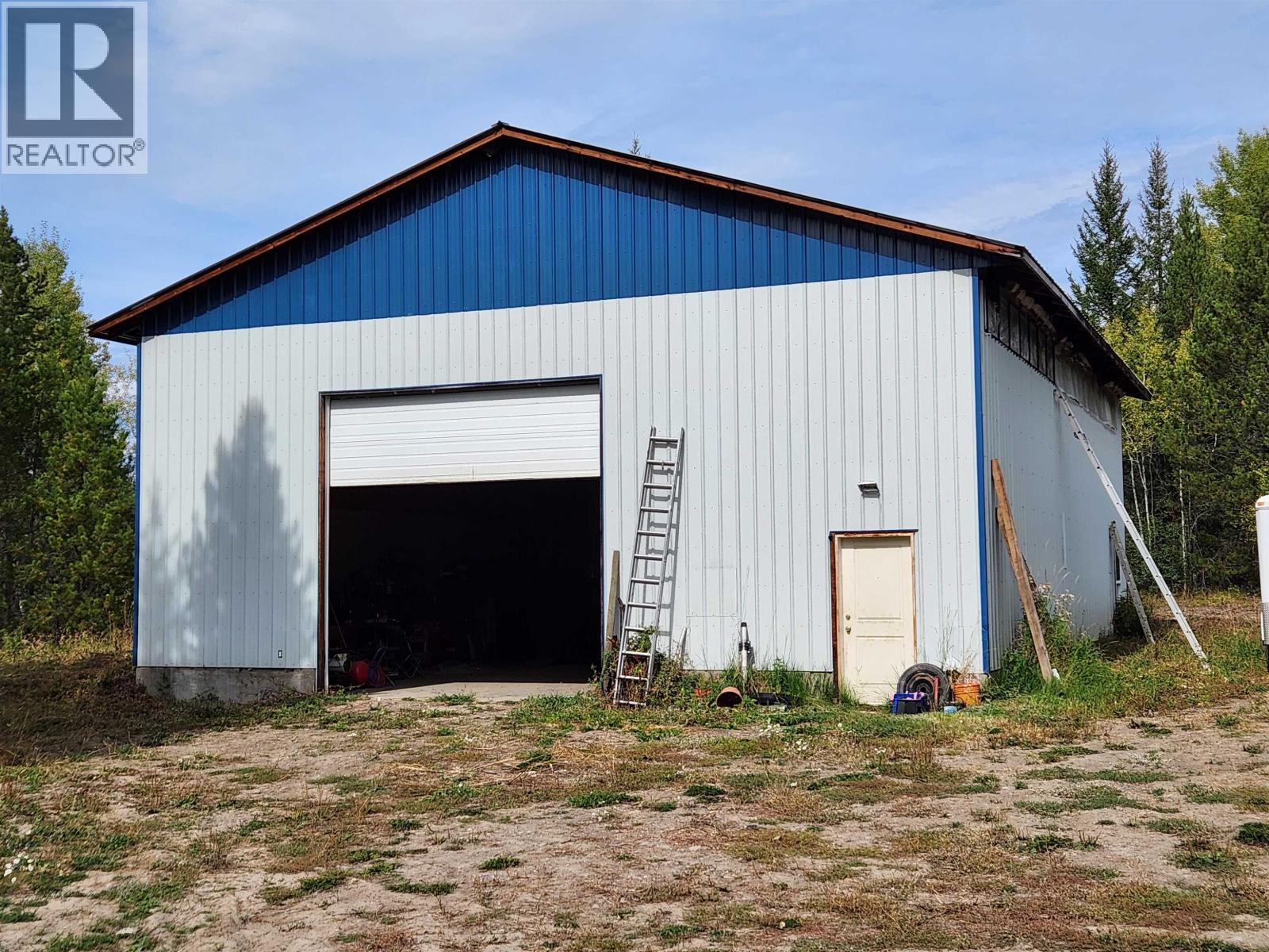 5879 Hilltop Road, Forest Grove, British Columbia  V0K 2E0 - Photo 4 - R3049302