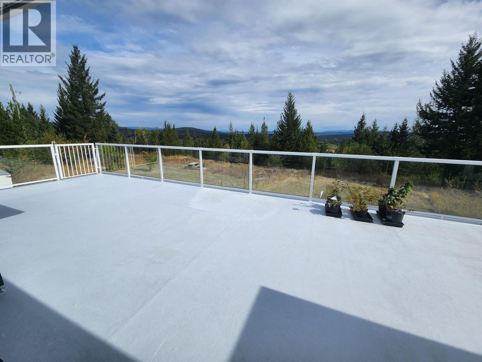 5879 Hilltop Road, Forest Grove, British Columbia  V0K 2E0 - Photo 9 - R3049302