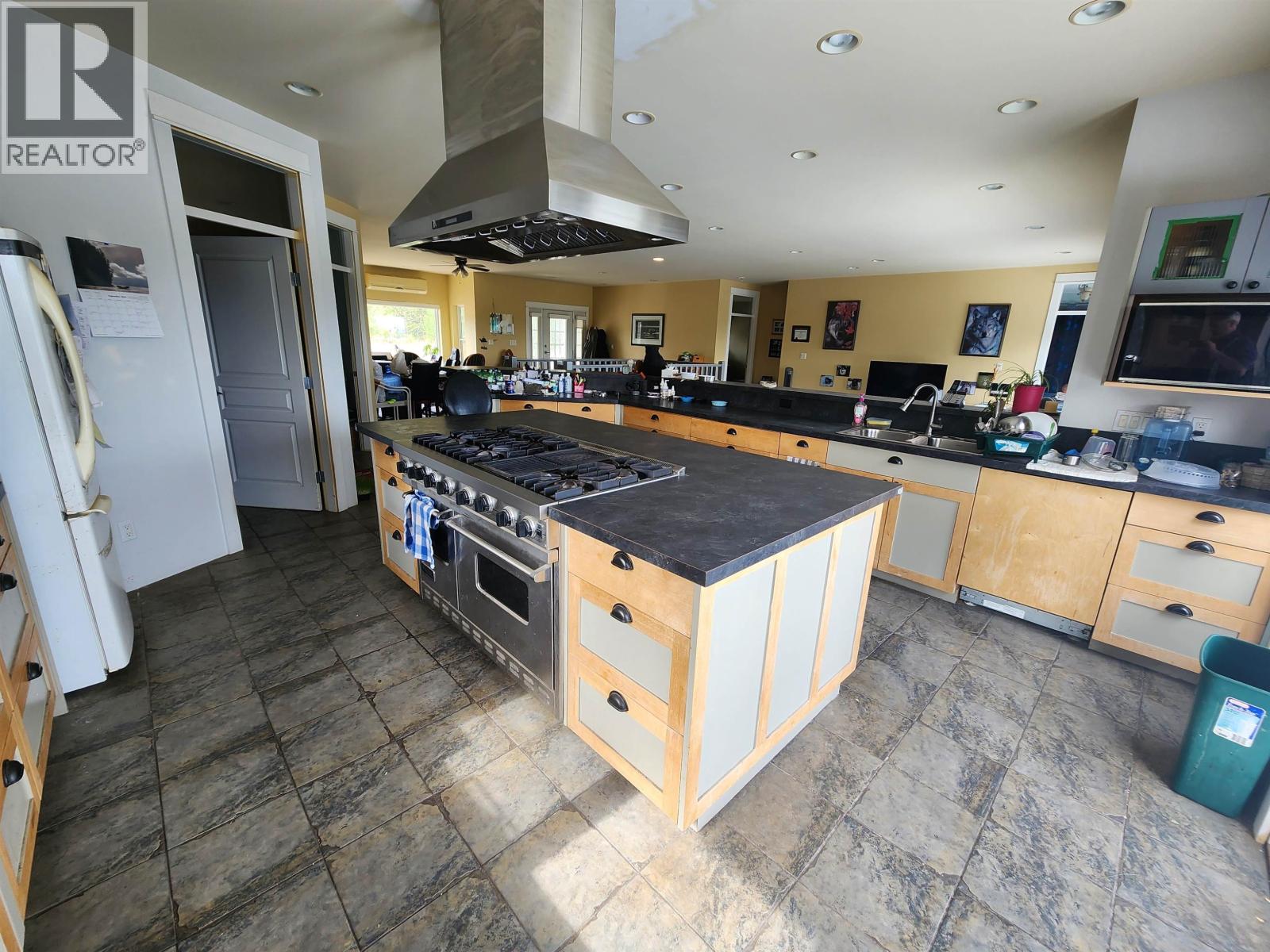 5879 Hilltop Road, Forest Grove, British Columbia  V0K 2E0 - Photo 18 - R3049302