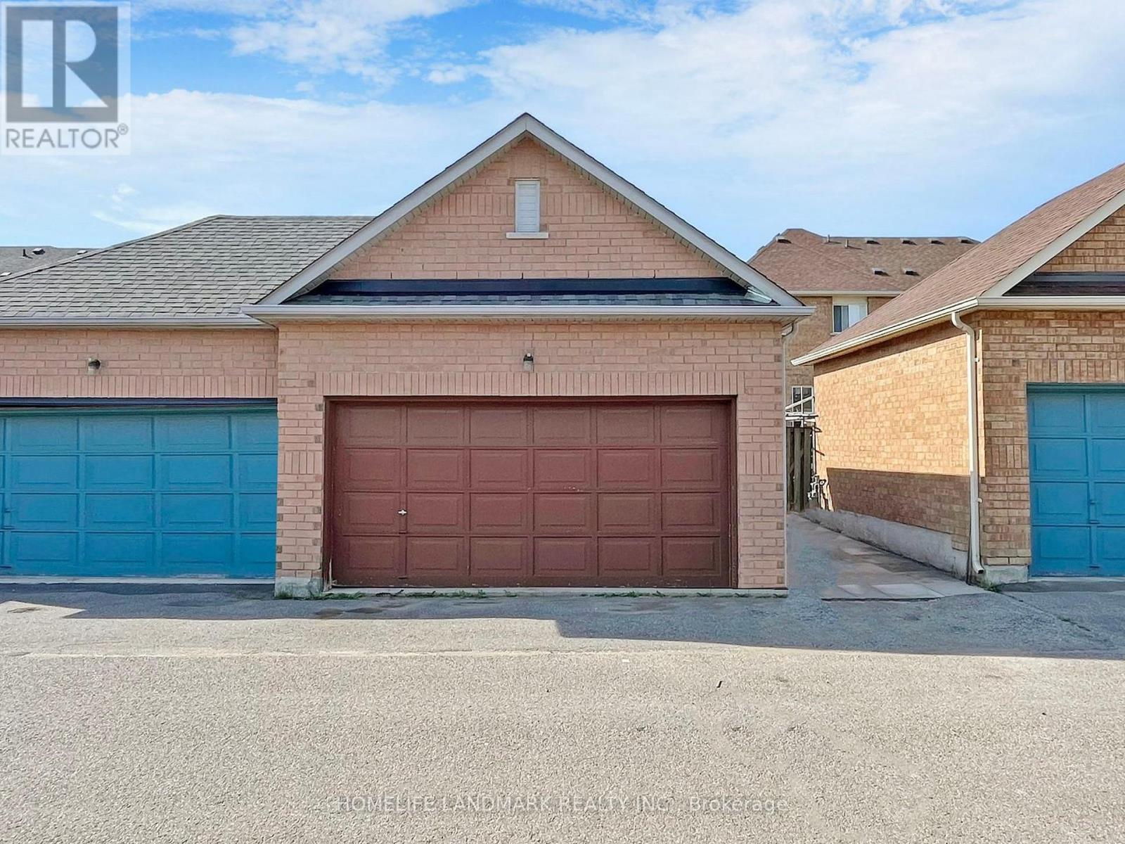 60 Cariglia Trail, Markham, Ontario  L3R 4W8 - Photo 35 - N12424669