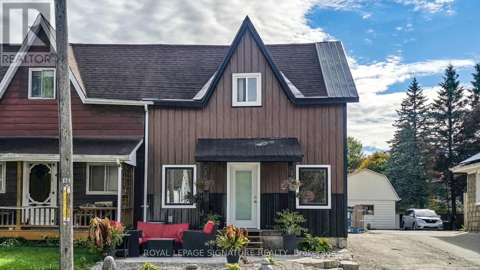 94 Mill Street, Uxbridge, Ontario  L9P 1H4 - Photo 2 - N12466936