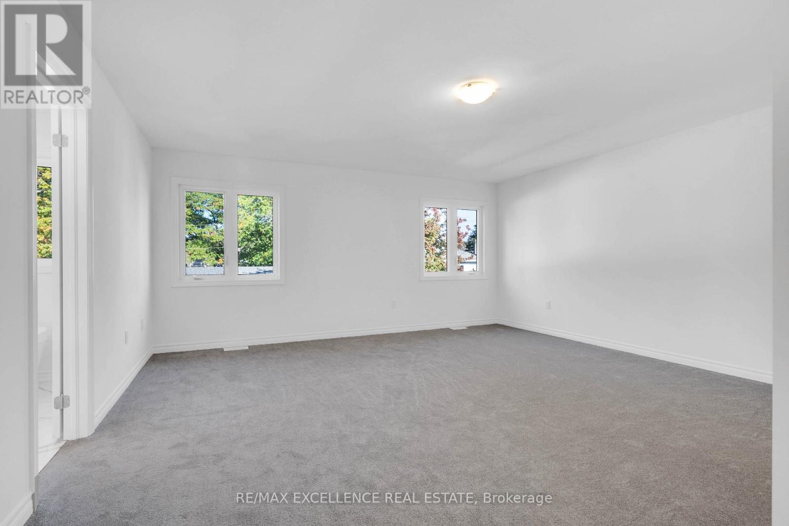 91 Berkely Street, Wasaga Beach, Ontario  L9Z 2N6 - Photo 11 - S12466949