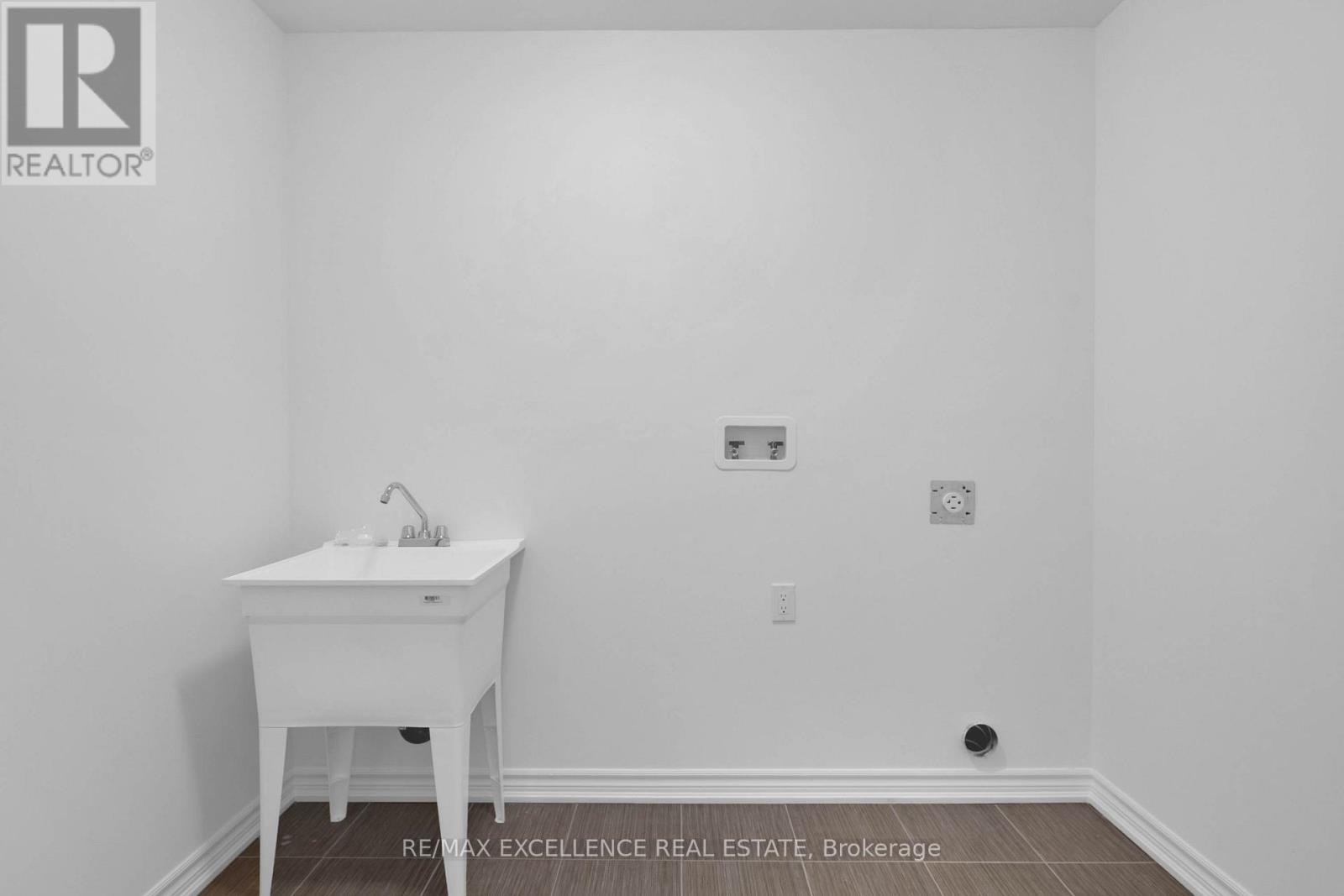 91 Berkely Street, Wasaga Beach, Ontario  L9Z 2N6 - Photo 19 - S12466949
