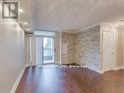 1005 - 3880 Duke Of York Boulevard, Mississauga, Ontario  L5B 4M7 - Photo 2 - W12466939