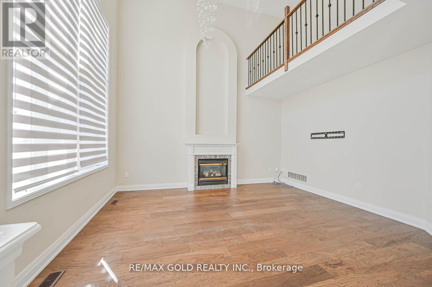 3 Freshspring Drive, Brampton (Sandringham-Wellington), Ontario  L6R 3H6 - Photo 11 - W12466942