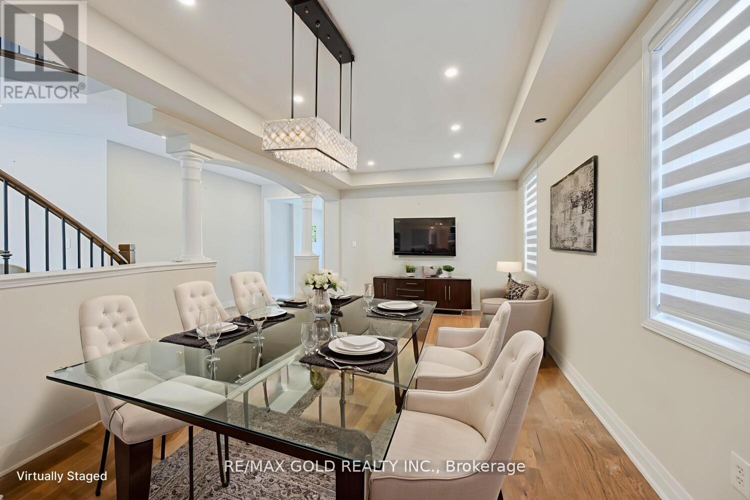 3 Freshspring Drive, Brampton, Ontario  L6R 3H6 - Photo 6 - W12466942