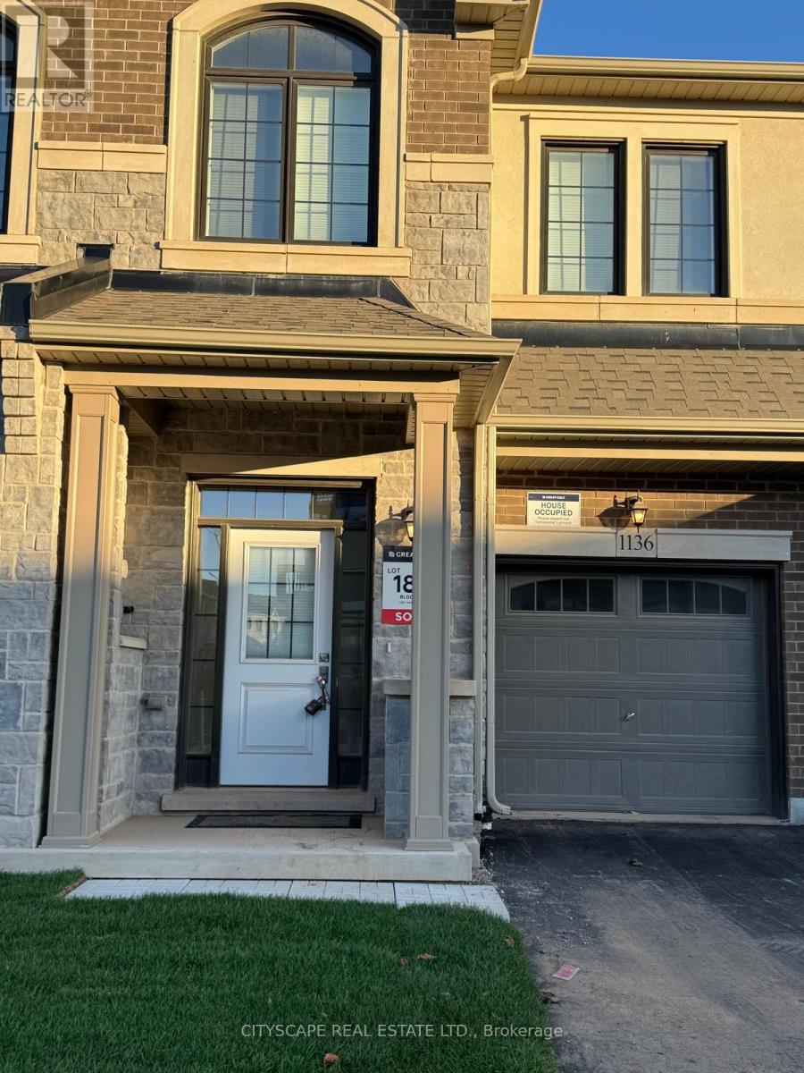 1136 Tanbark Avenue, Oakville, Ontario  L6H 8C4 - Photo 1 - W12466976