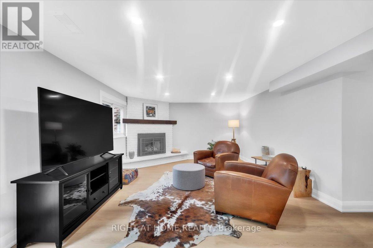2301 Devon Road, Oakville, Ontario  L6J 5R2 - Photo 18 - W12466979