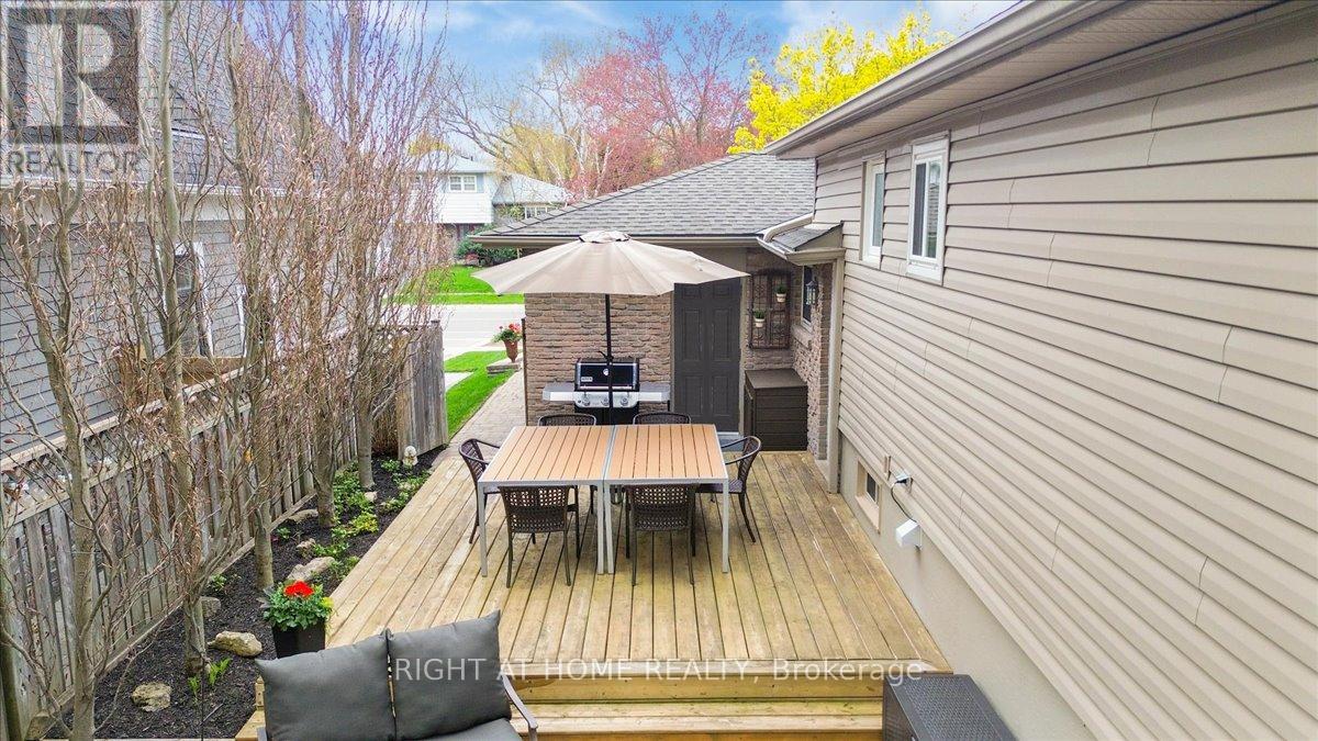 2301 Devon Road, Oakville, Ontario  L6J 5R2 - Photo 33 - W12466979