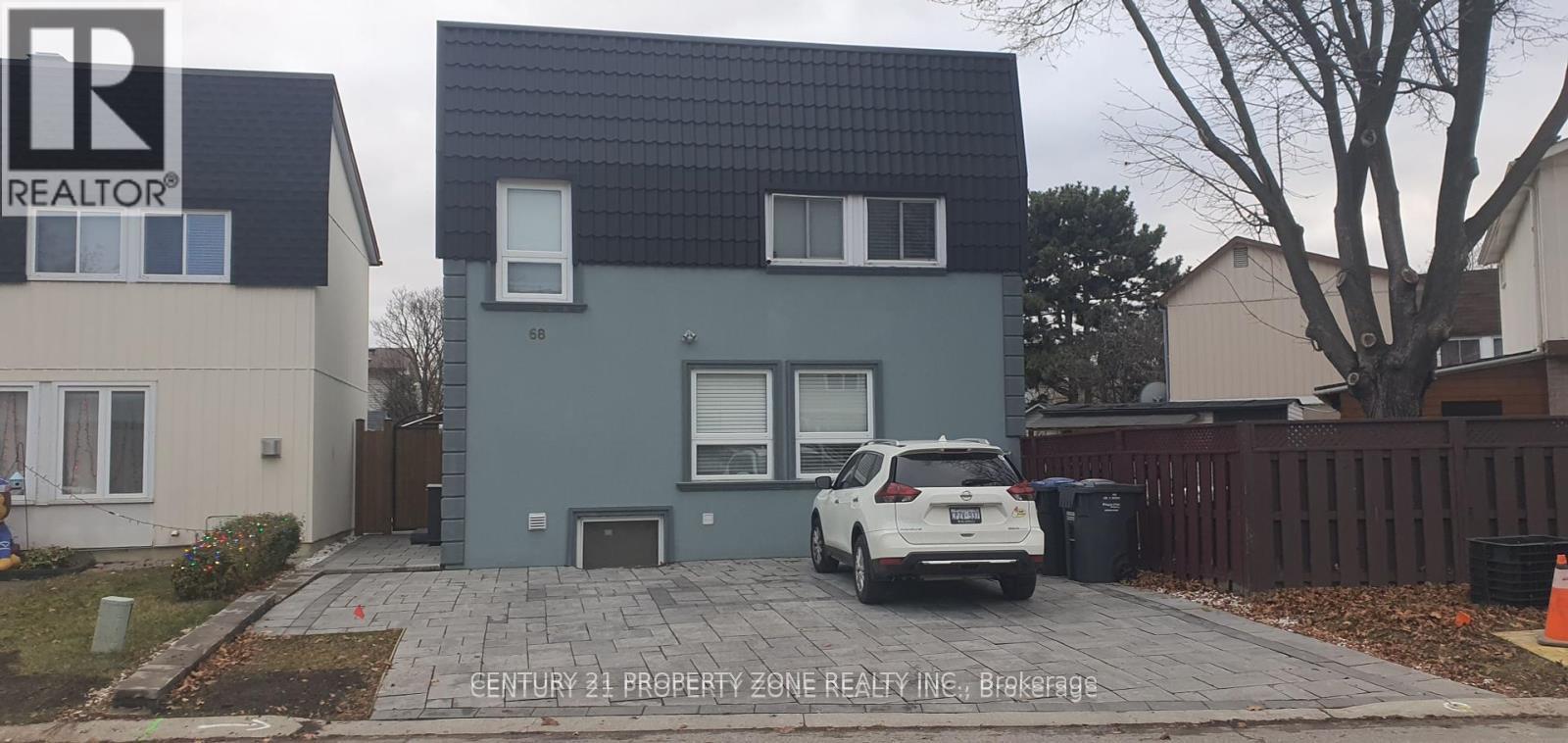 68 HOSKINS SQUARE, Brampton, Ontario