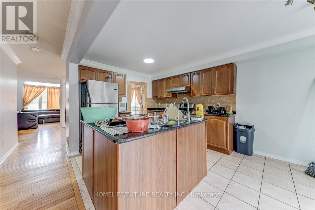 69 Heatherdale Drive, Brampton, Ontario  L7A 2H4 - Photo 14 - W12466983