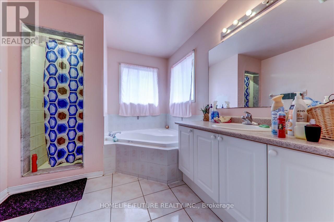 69 Heatherdale Drive, Brampton, Ontario  L7A 2H4 - Photo 22 - W12466983