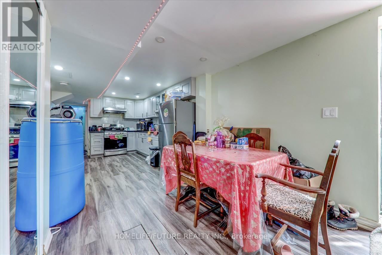 69 Heatherdale Drive, Brampton, Ontario  L7A 2H4 - Photo 29 - W12466983