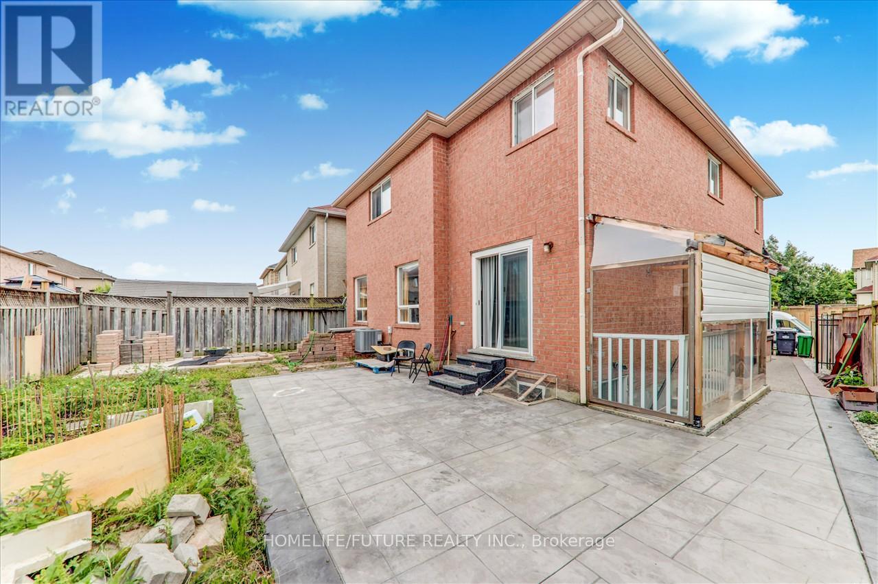 69 Heatherdale Drive, Brampton, Ontario  L7A 2H4 - Photo 37 - W12466983