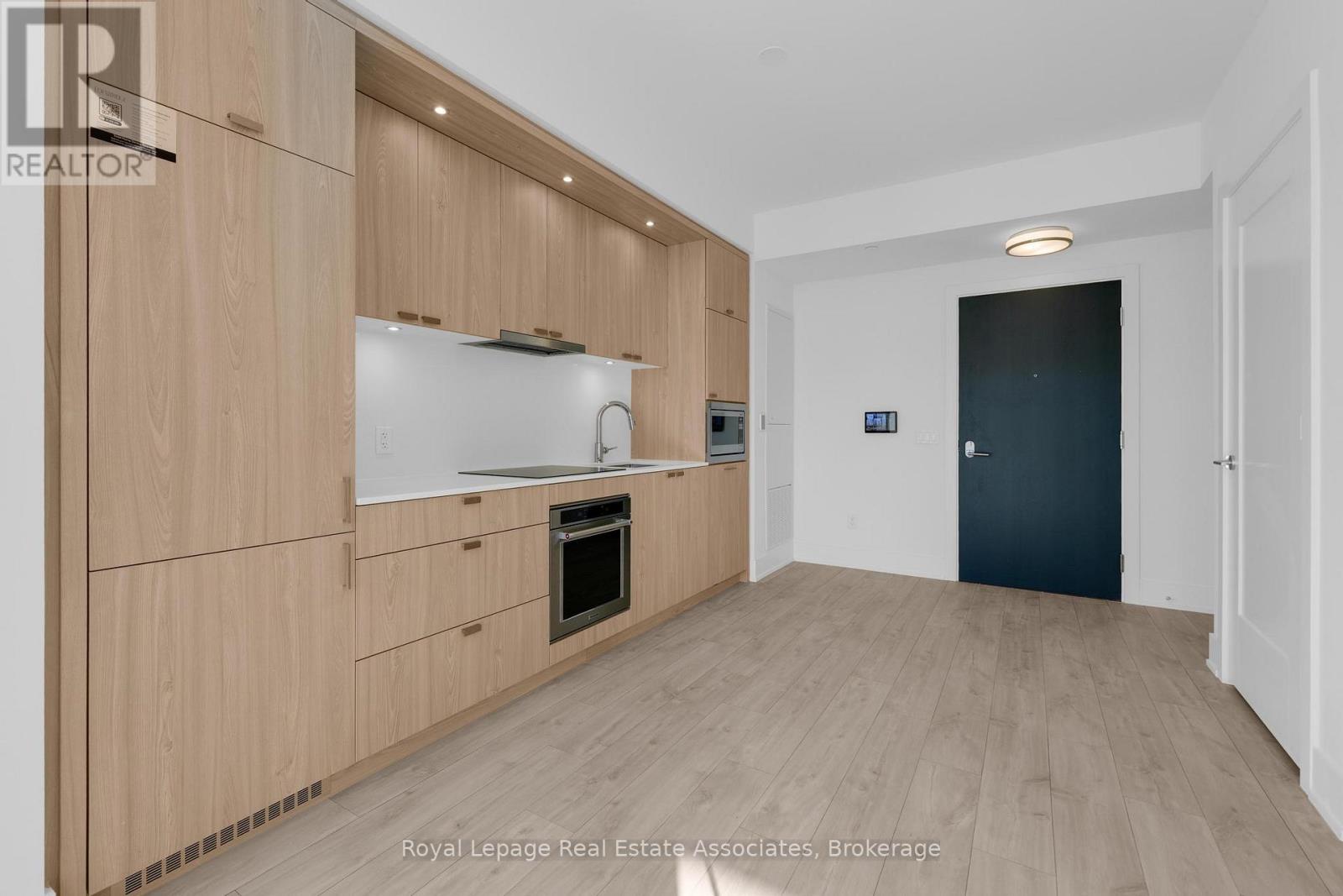 216 - 259 The Kingsway, Toronto, Ontario  M9A 0G2 - Photo 7 - W12466994