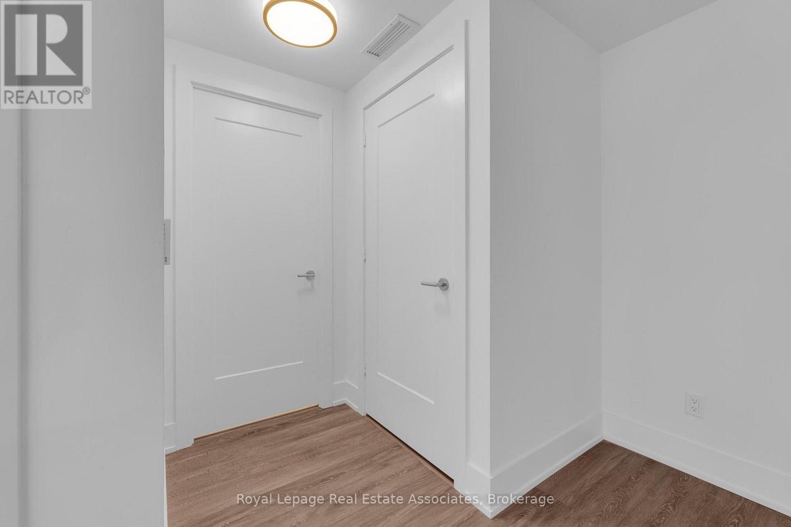 403 - 259 The Kingsway, Toronto, Ontario  M9A 0G2 - Photo 12 - W12466999
