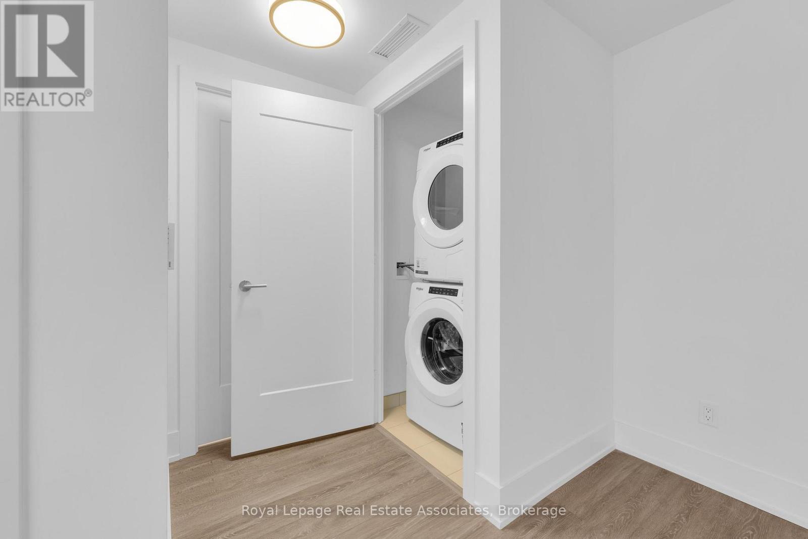 403 - 259 The Kingsway, Toronto, Ontario  M9A 0G2 - Photo 13 - W12466999