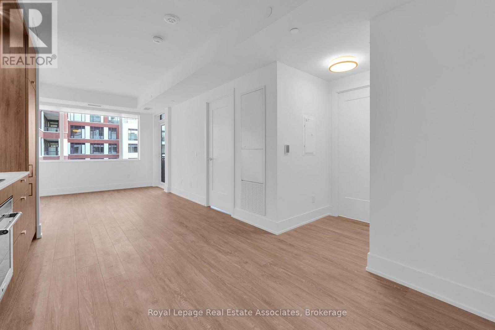 403 - 259 The Kingsway, Toronto, Ontario  M9A 0G2 - Photo 6 - W12466999