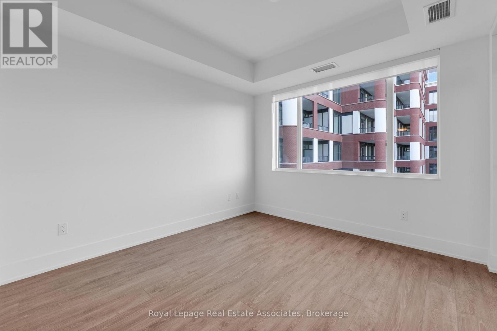 403 - 259 The Kingsway, Toronto, Ontario  M9A 0G2 - Photo 7 - W12466999
