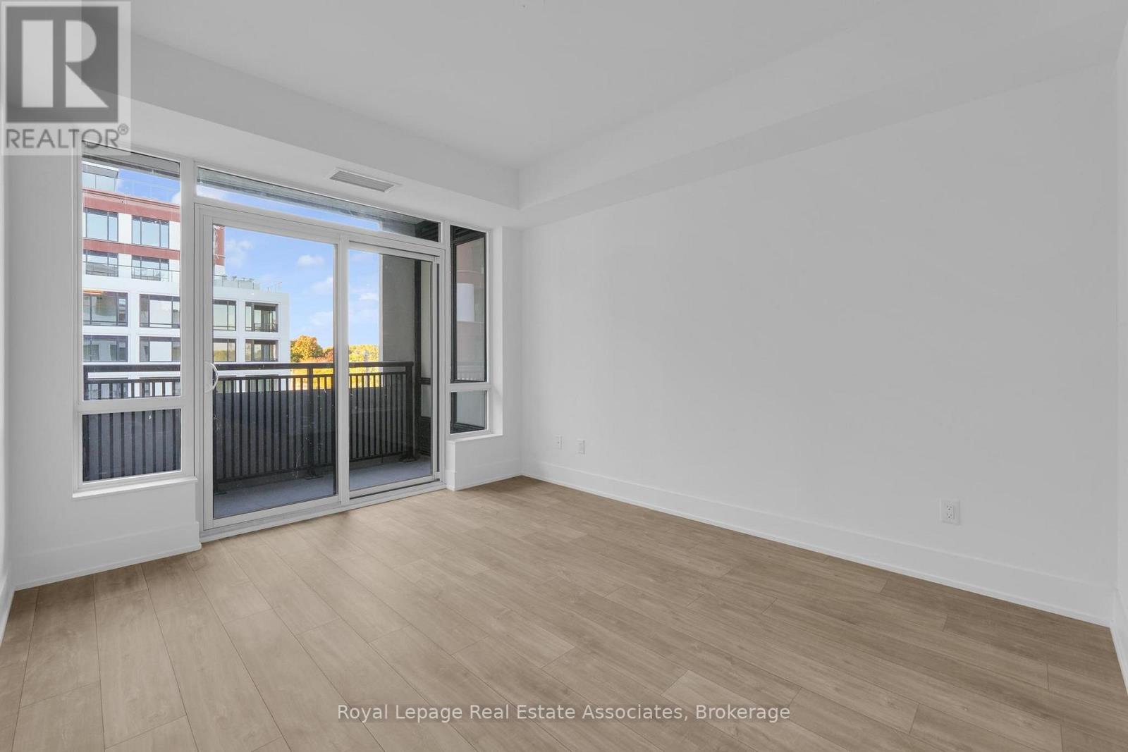 404 - 259 The Kingsway, Toronto, Ontario  M9A 0G2 - Photo 6 - W12467002