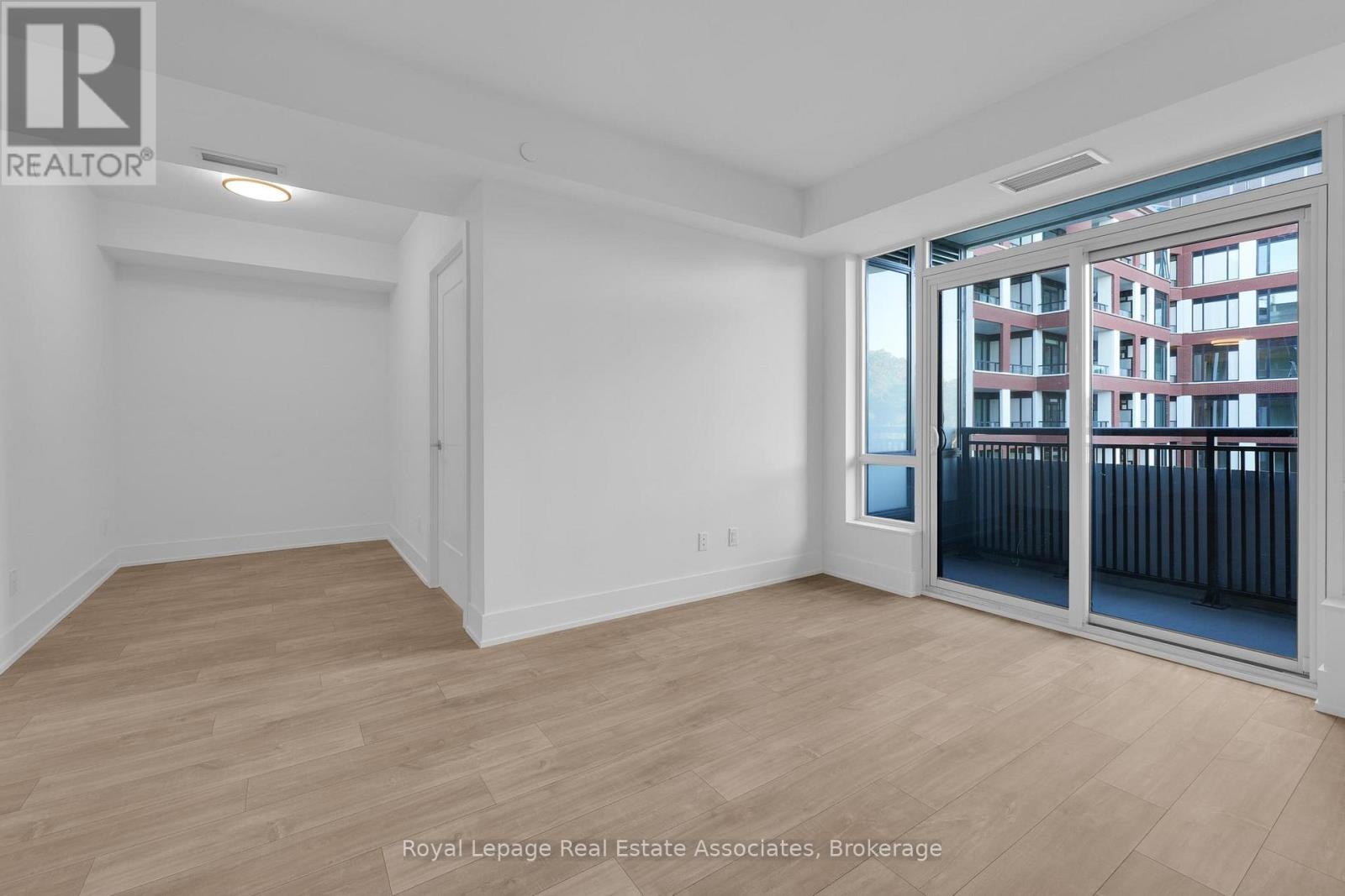 404 - 259 The Kingsway, Toronto, Ontario  M9A 0G2 - Photo 7 - W12467002