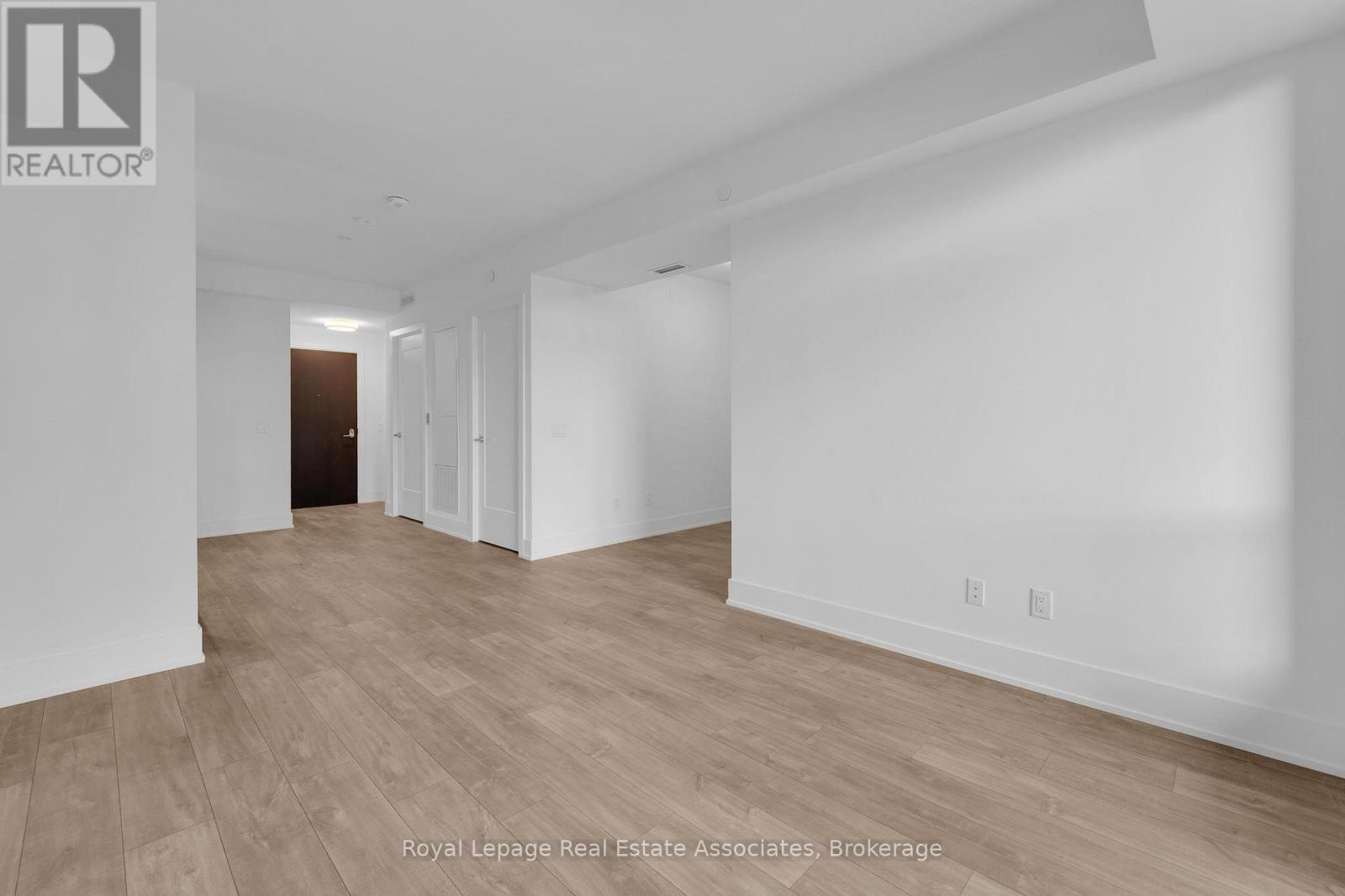 404 - 259 The Kingsway, Toronto, Ontario  M9A 0G2 - Photo 8 - W12467002