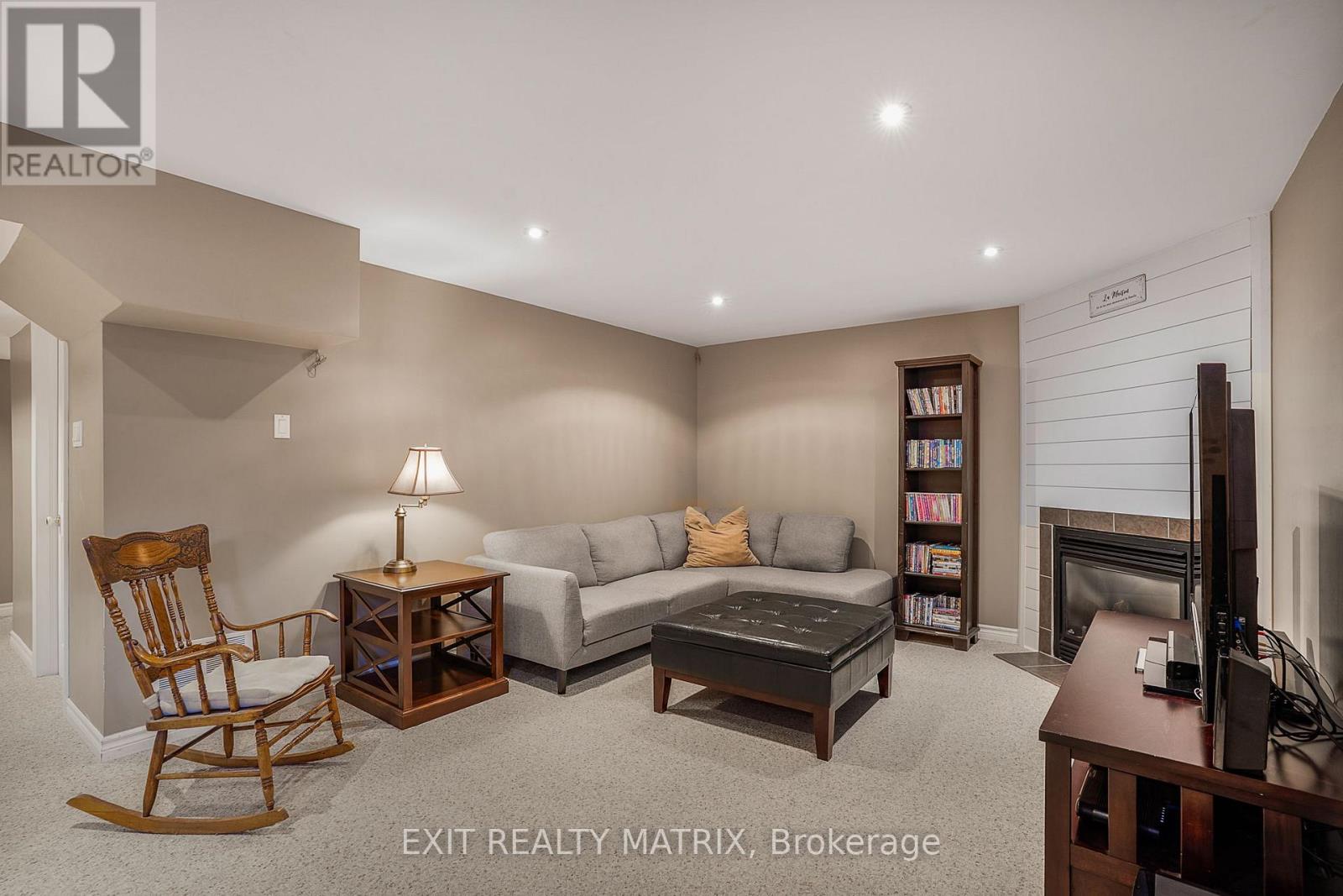 928 Scala Avenue, Ottawa, Ontario  K4A 5E1 - Photo 32 - X12466769
