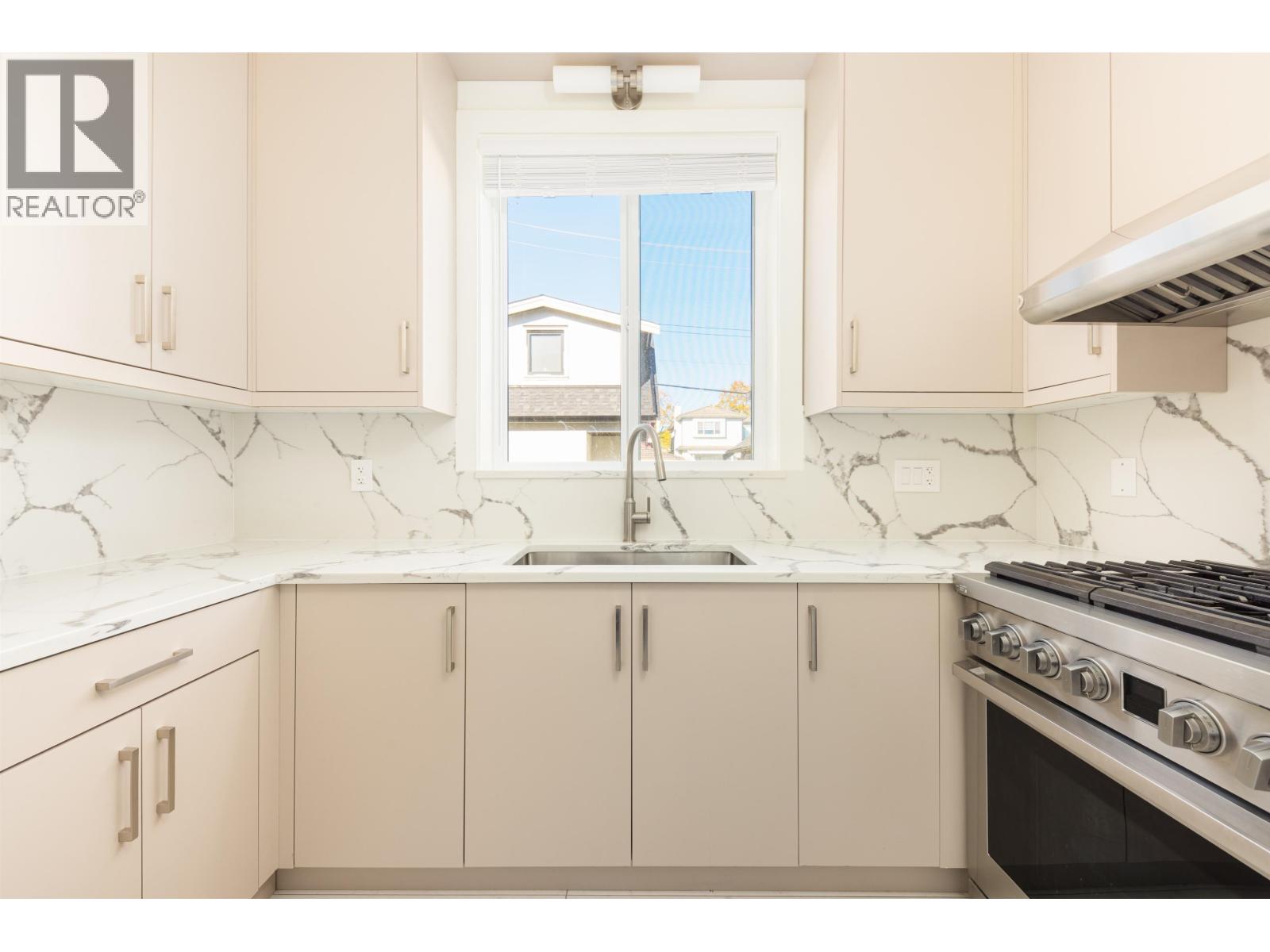 2719 E 46th Avenue, Vancouver, British Columbia  V5S 1A6 - Photo 7 - R3059308