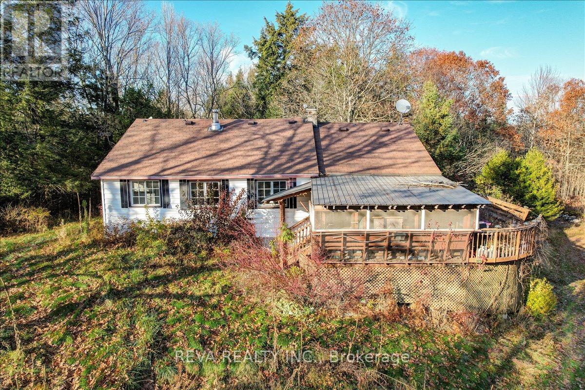 329b Hutson Lake Road, Greater Madawaska, Ontario  K0J 2R0 - Photo 3 - X12467028