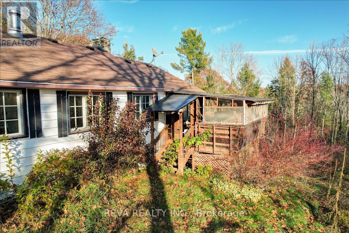 329b Hutson Lake Road, Greater Madawaska, Ontario  K0J 2R0 - Photo 9 - X12467028