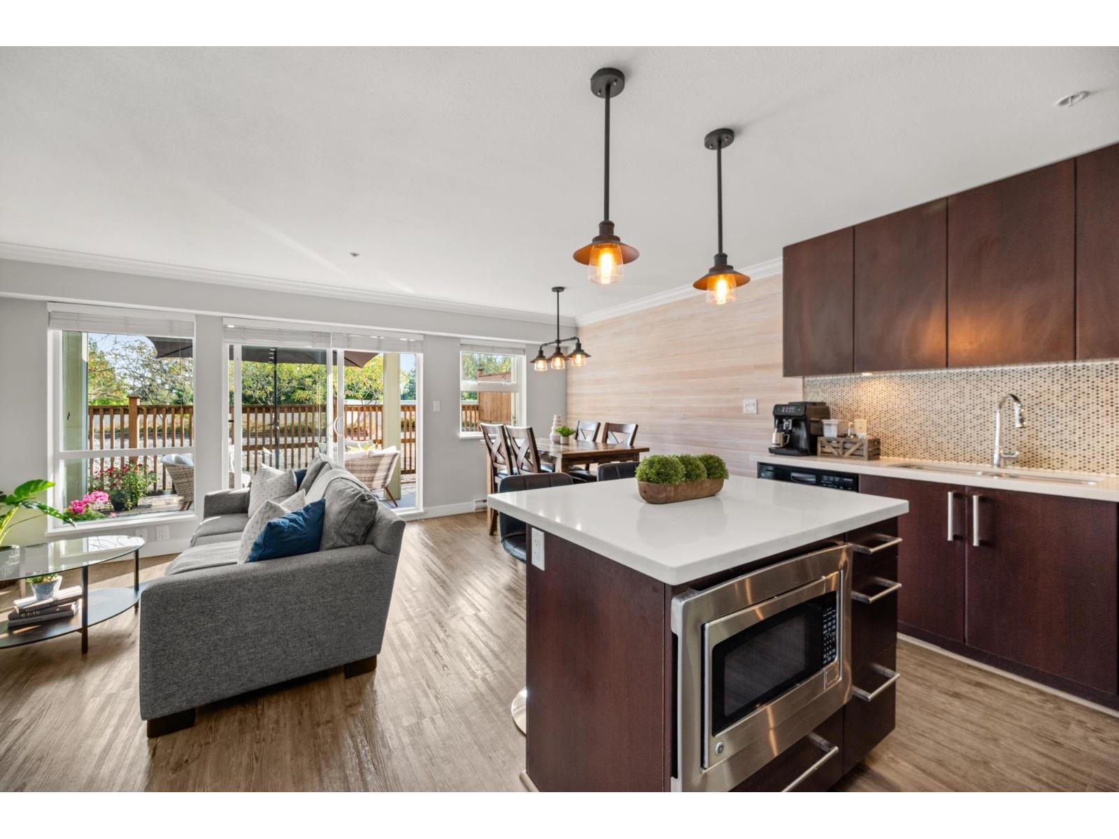 209 15735 Croydon Drive, Surrey, British Columbia  V3S 2L5 - Photo 11 - R3059127