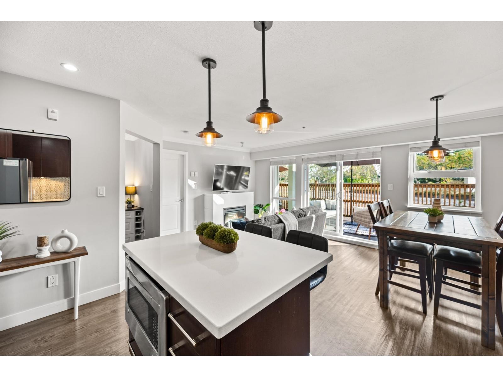 209 15735 Croydon Drive, Surrey, British Columbia  V3S 2L5 - Photo 7 - R3059127
