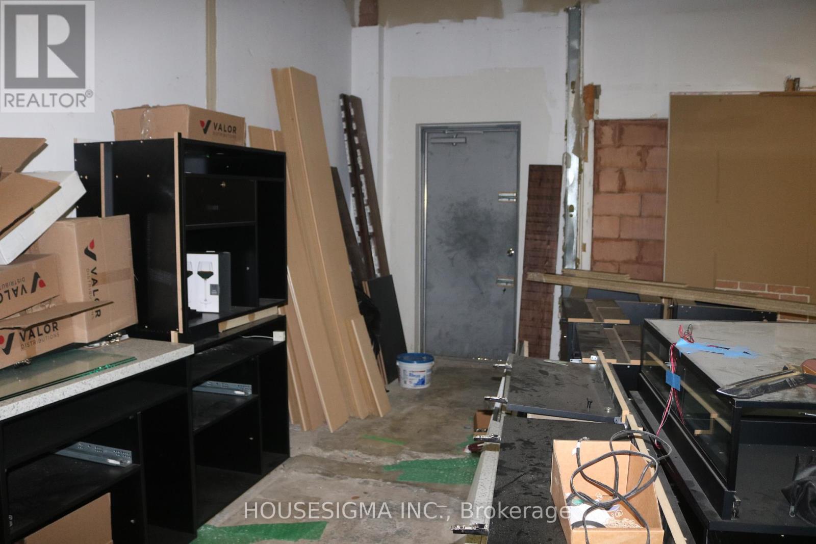 B11 - 211 Martindale Road, St. Catharines, Ontario  L2S 3V7 - Photo 7 - X12466974
