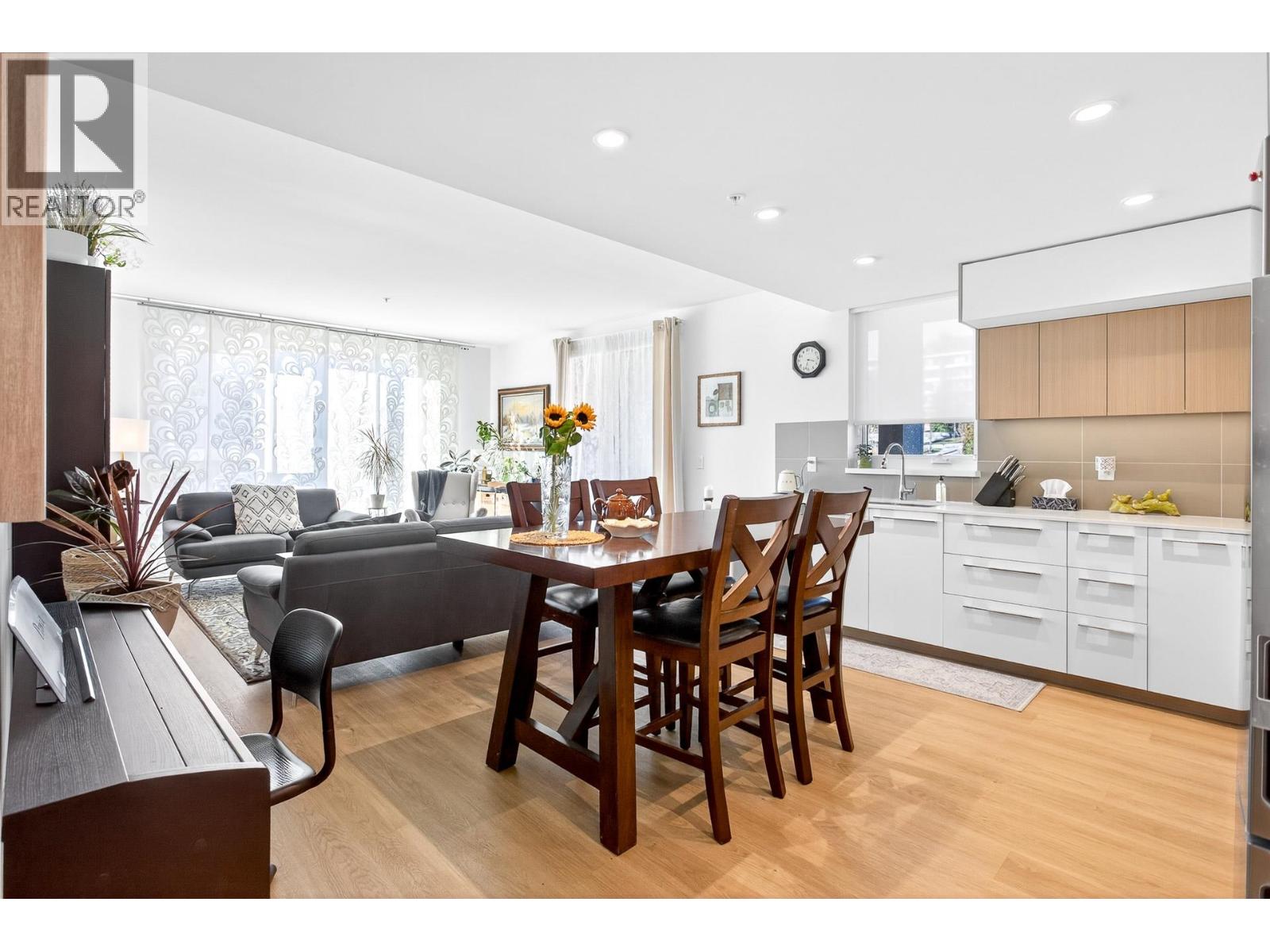 410 9888 University Crescent, Burnaby, British Columbia  V5A 0G4 - Photo 5 - R3059294