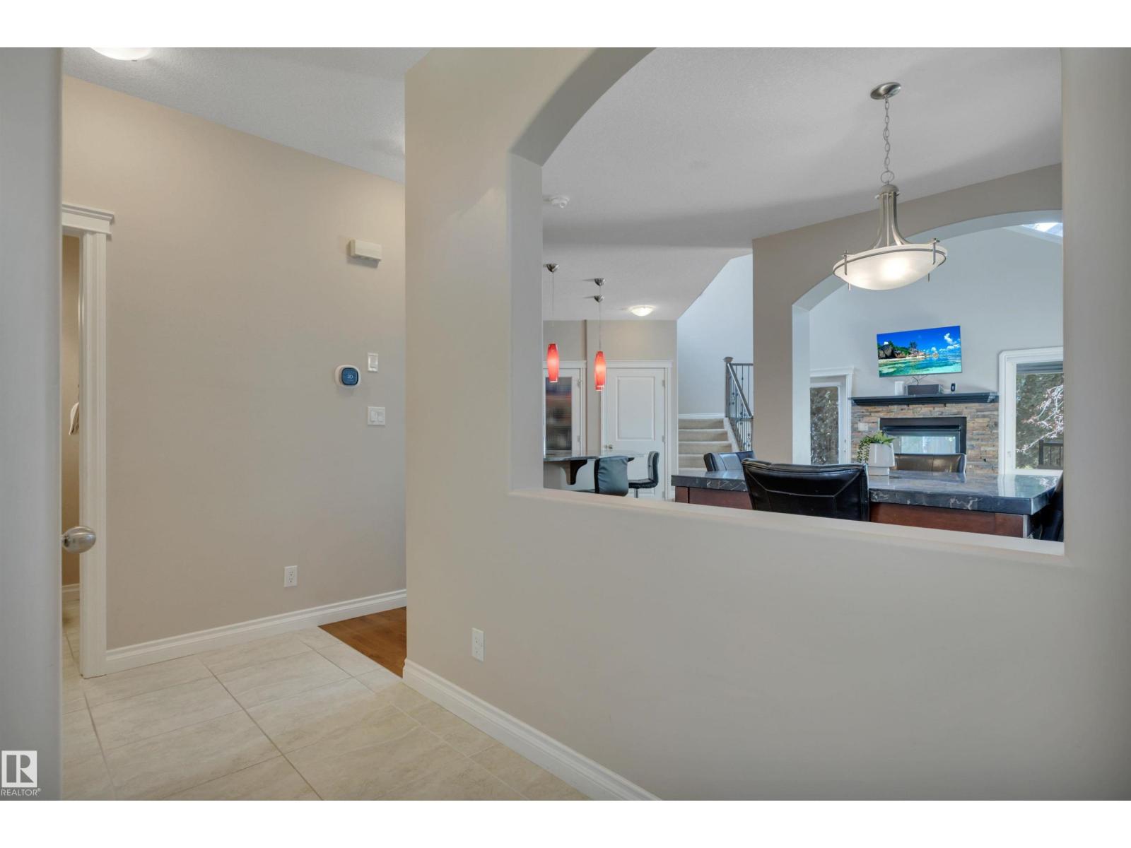 9584 221 St Nw, Edmonton, Alberta  T5T 4A8 - Photo 5 - E4462403