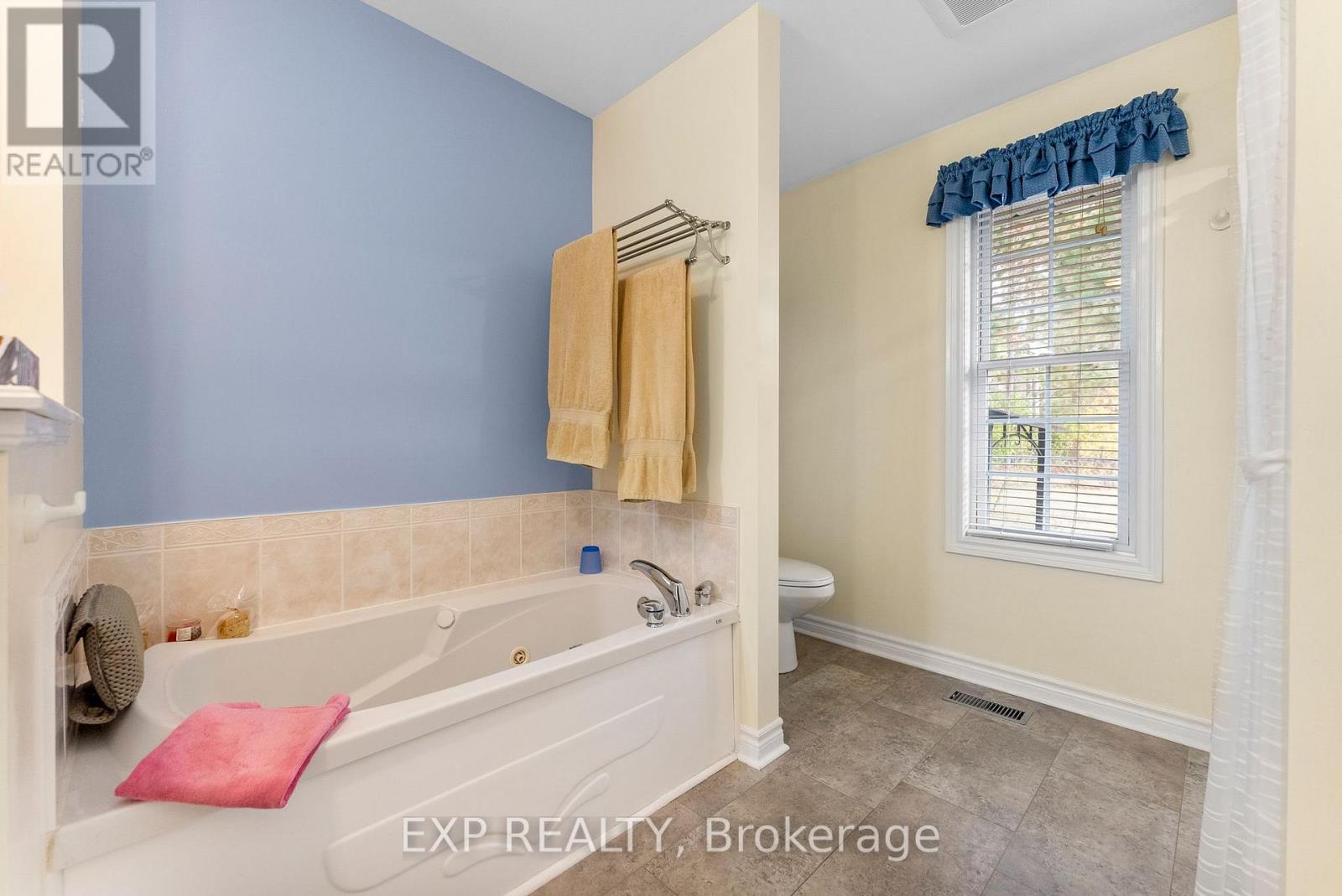 10 Cybulski Road, Madawaska Valley, Ontario  K0J 1B0 - Photo 20 - X12467013