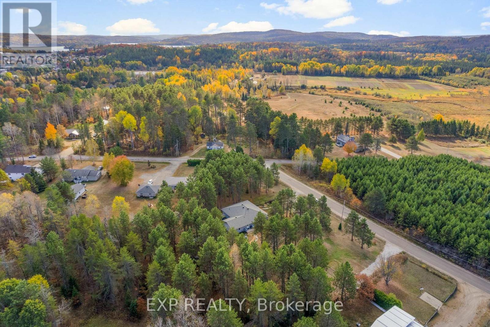 10 Cybulski Road, Madawaska Valley, Ontario  K0J 1B0 - Photo 47 - X12467013