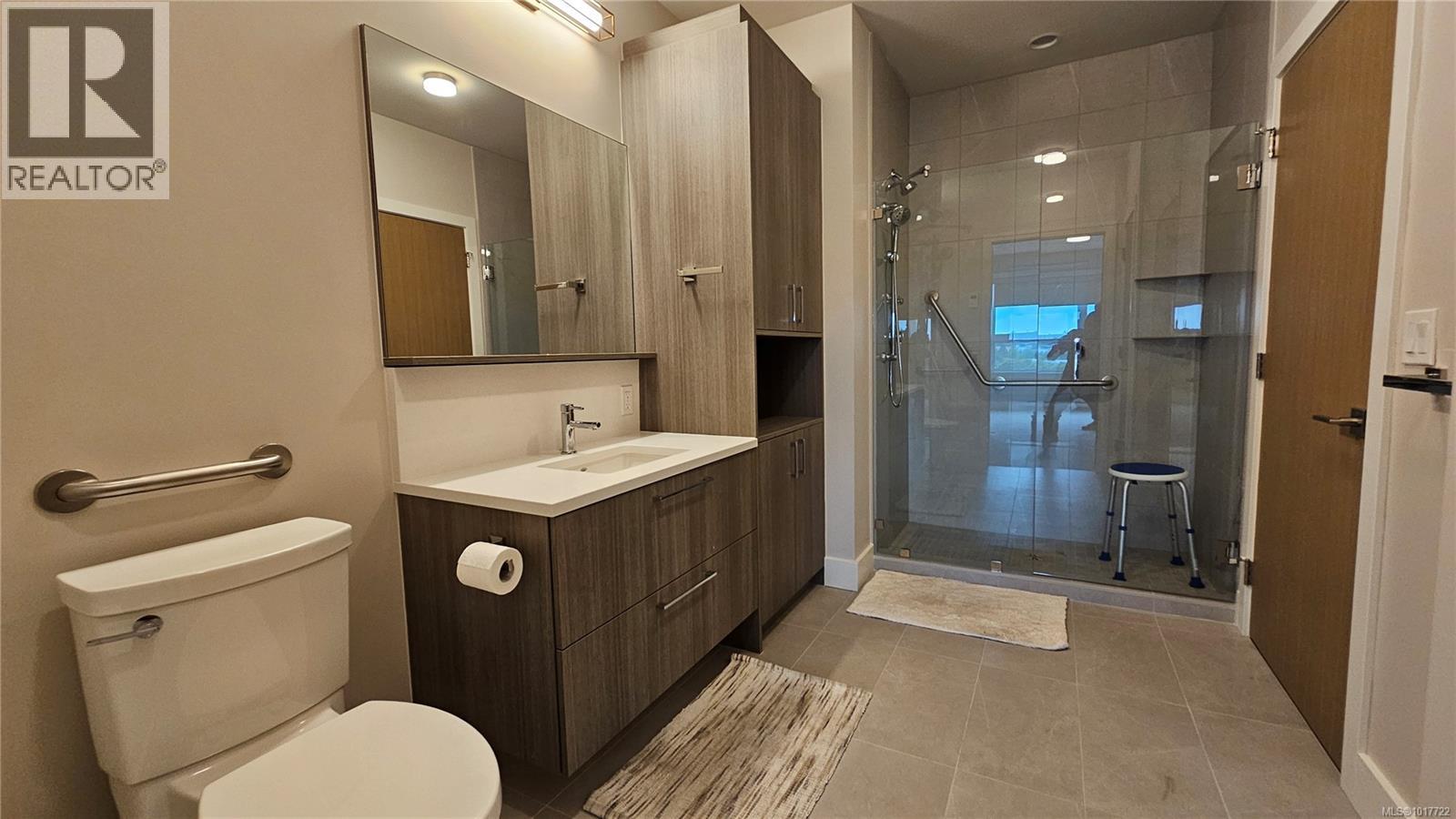 903 622 Admirals Rd, Esquimalt, British Columbia V9A 2N7 - Photo 31 - 1017722