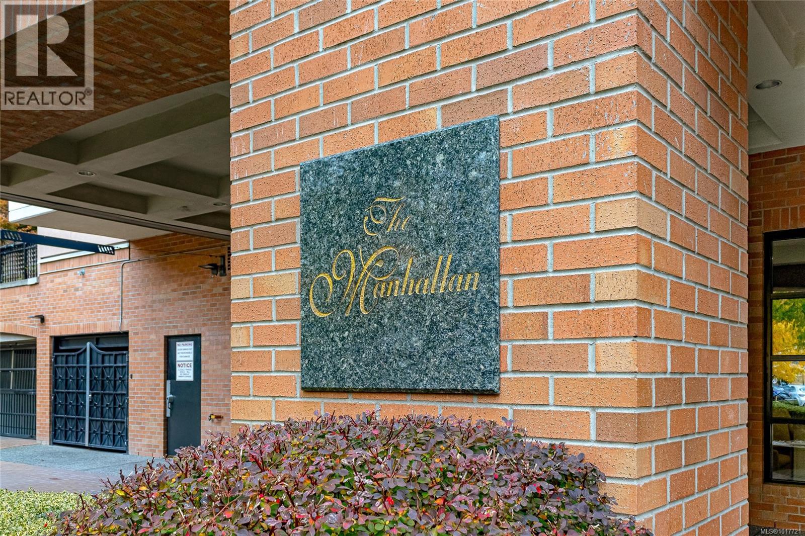 1008 930 Yates St, Victoria, British Columbia V8V 4Z3 - Photo 4 - 1017721