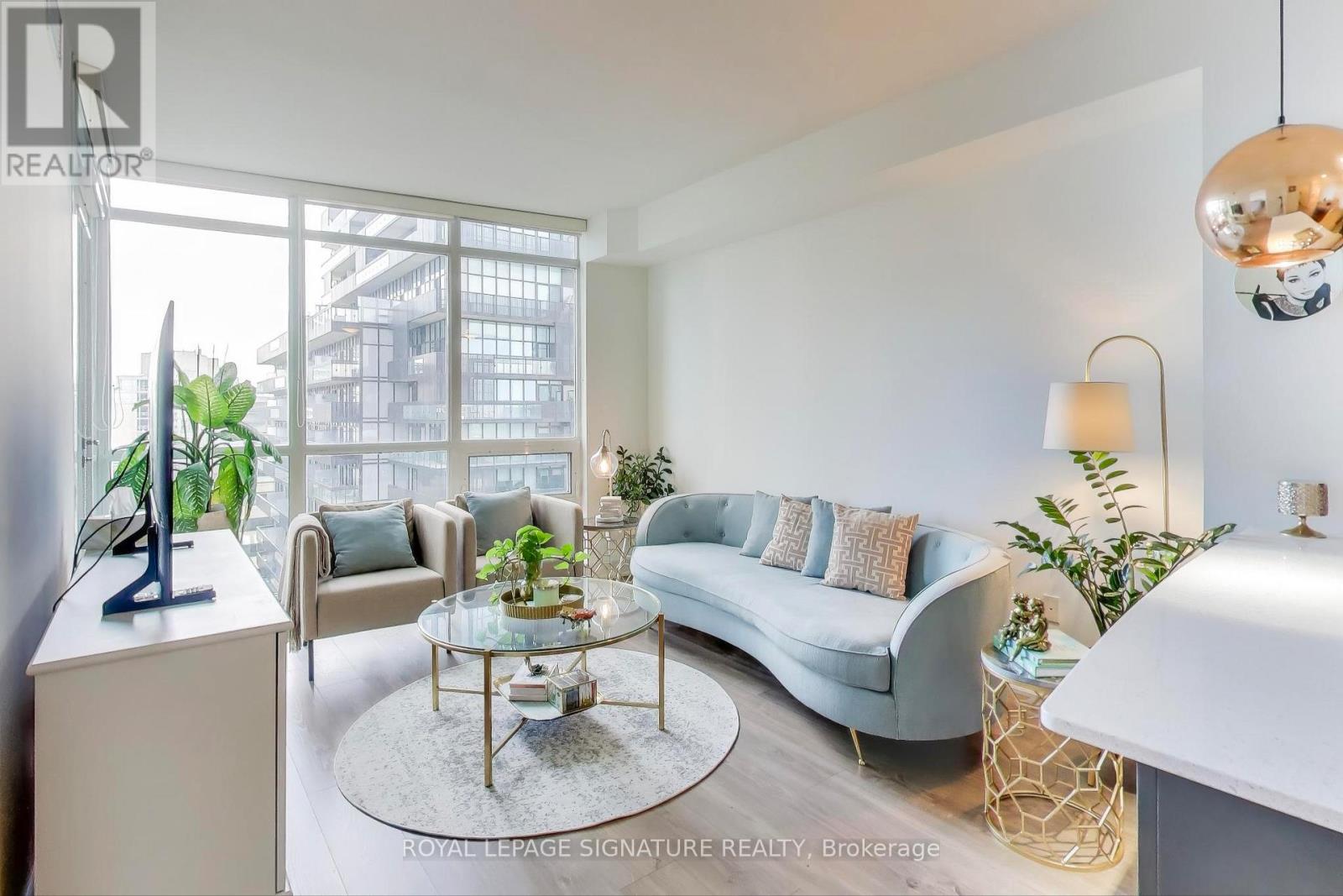 1101 - 30 ROEHAMPTON AVENUE, Toronto, Ontario