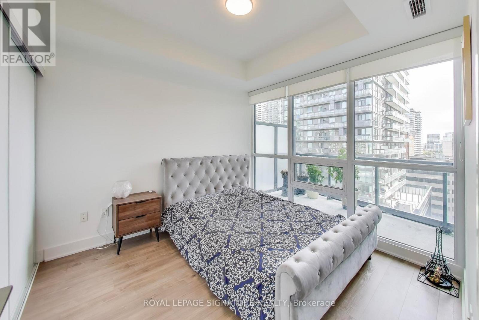 1101 - 30 Roehampton Avenue, Toronto, Ontario  M4P 1R2 - Photo 11 - C12467030