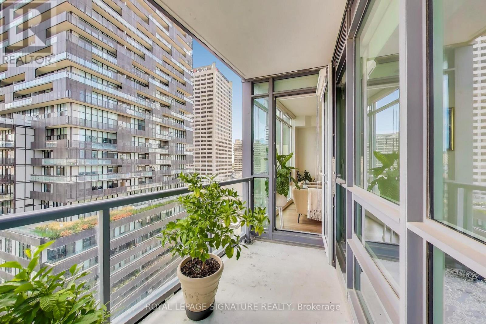 1101 - 30 Roehampton Avenue, Toronto, Ontario  M4P 1R2 - Photo 16 - C12467030