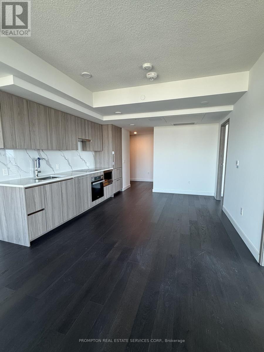 6902 - 3 Concord Cityplace Way, Toronto, Ontario  M5V 0X4 - Photo 8 - C12467043