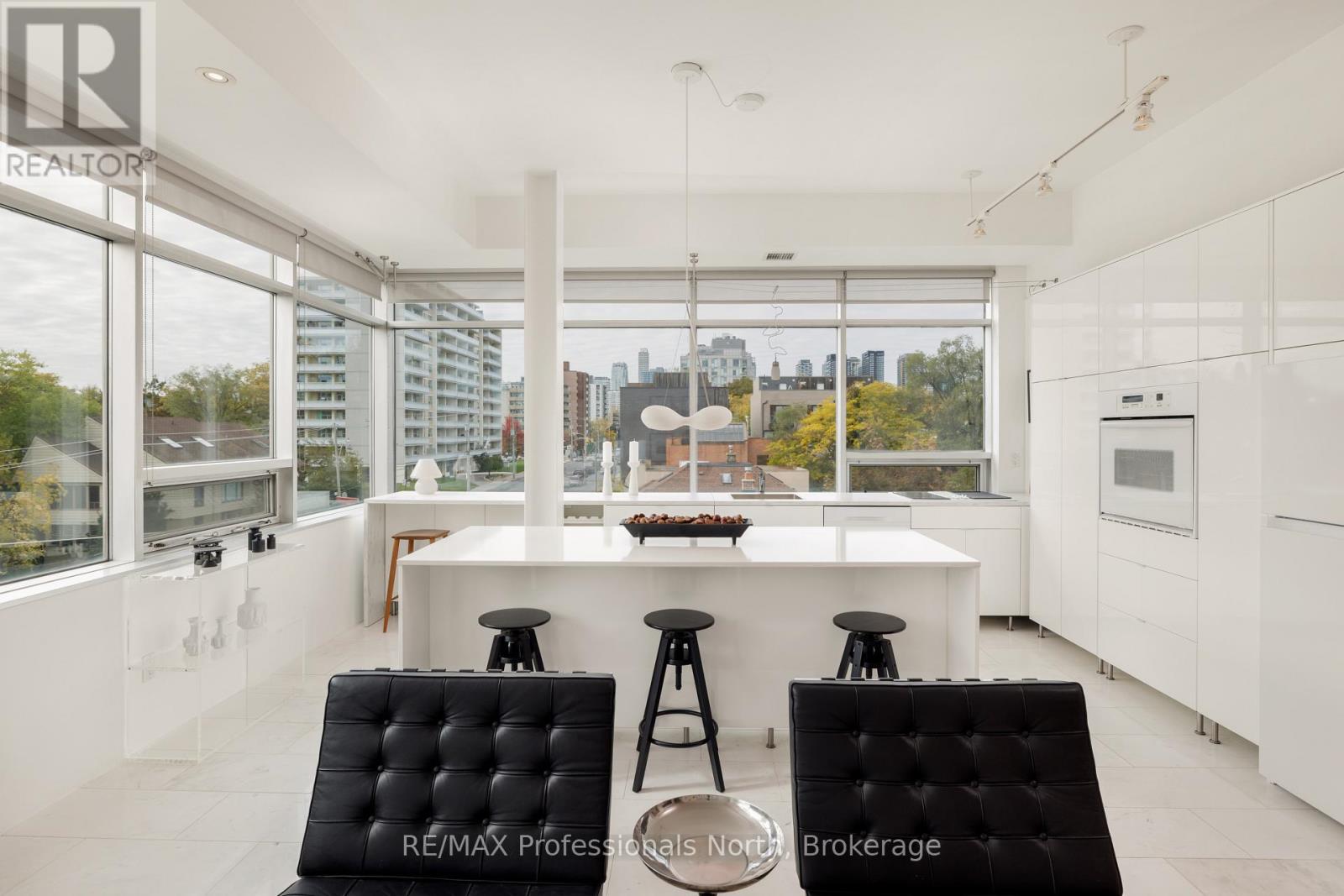 404 - 562 Eglinton Avenue E, Toronto (Mount Pleasant East), Ontario  M4P 1P1 - Photo 9 - C12467106