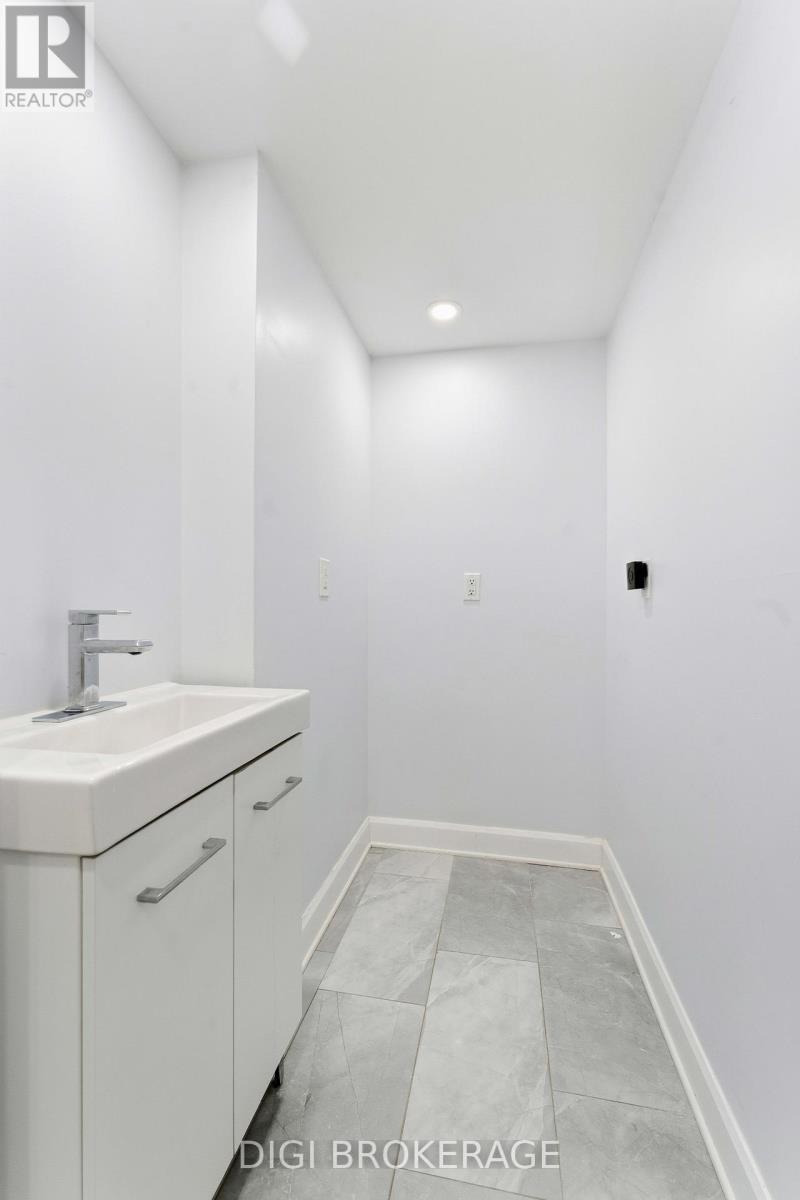 98 Gillespie Crescent, Ottawa, Ontario  K1V 0J2 - Photo 40 - X12465269