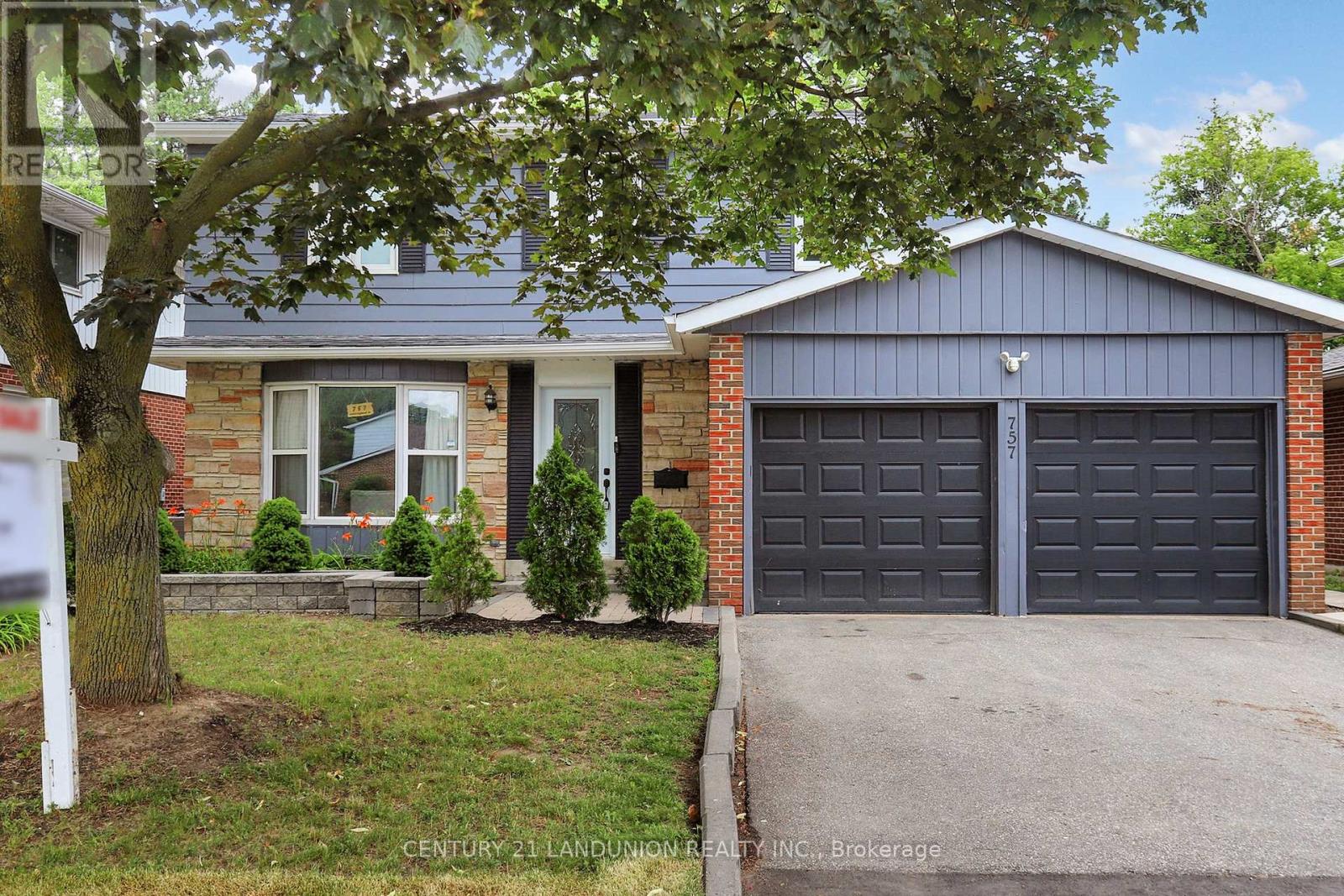 757 HUNTINGWOOD DRIVE, Toronto, Ontario