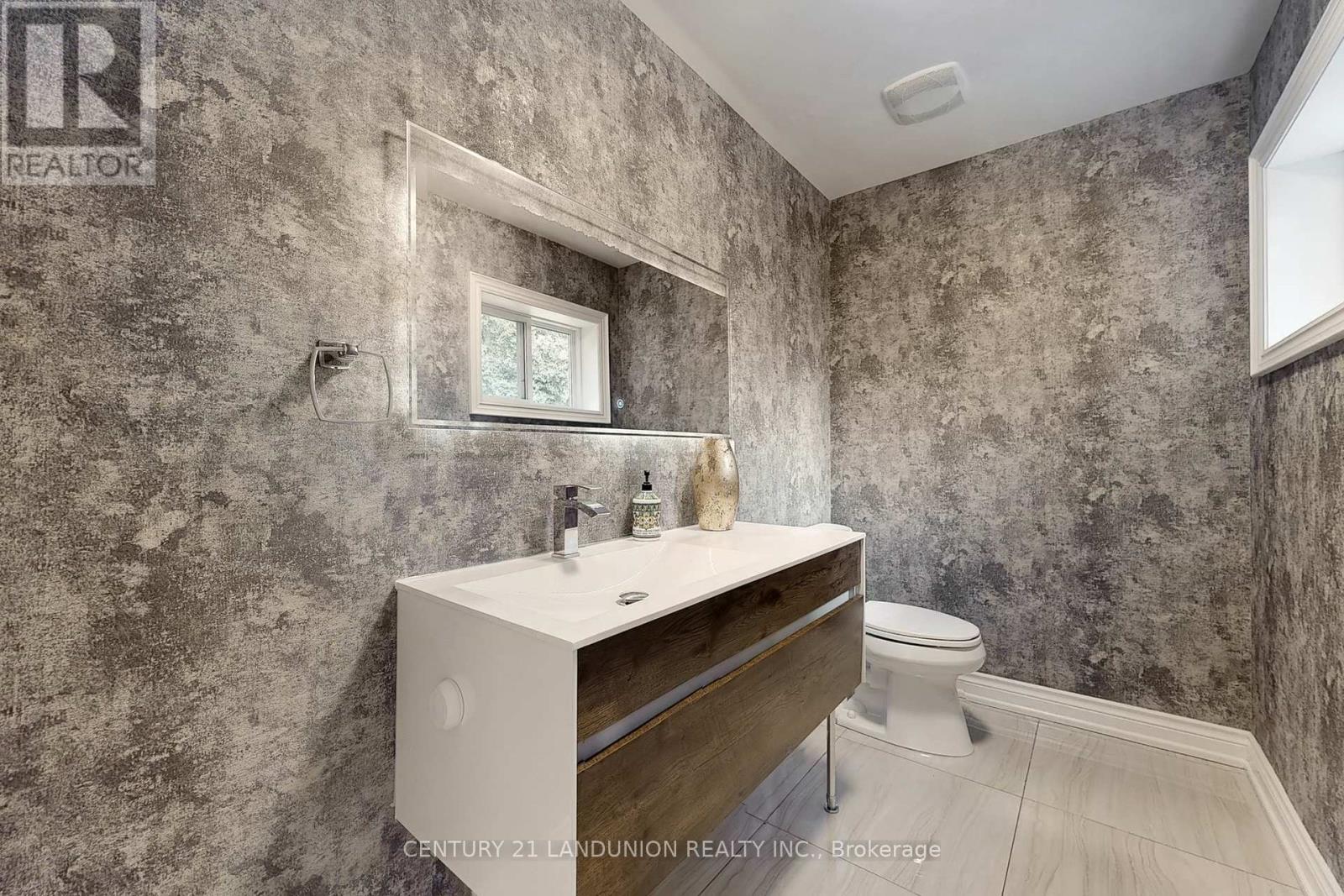 757 Huntingwood Drive, Toronto, Ontario  M1T 2L3 - Photo 9 - E12467042
