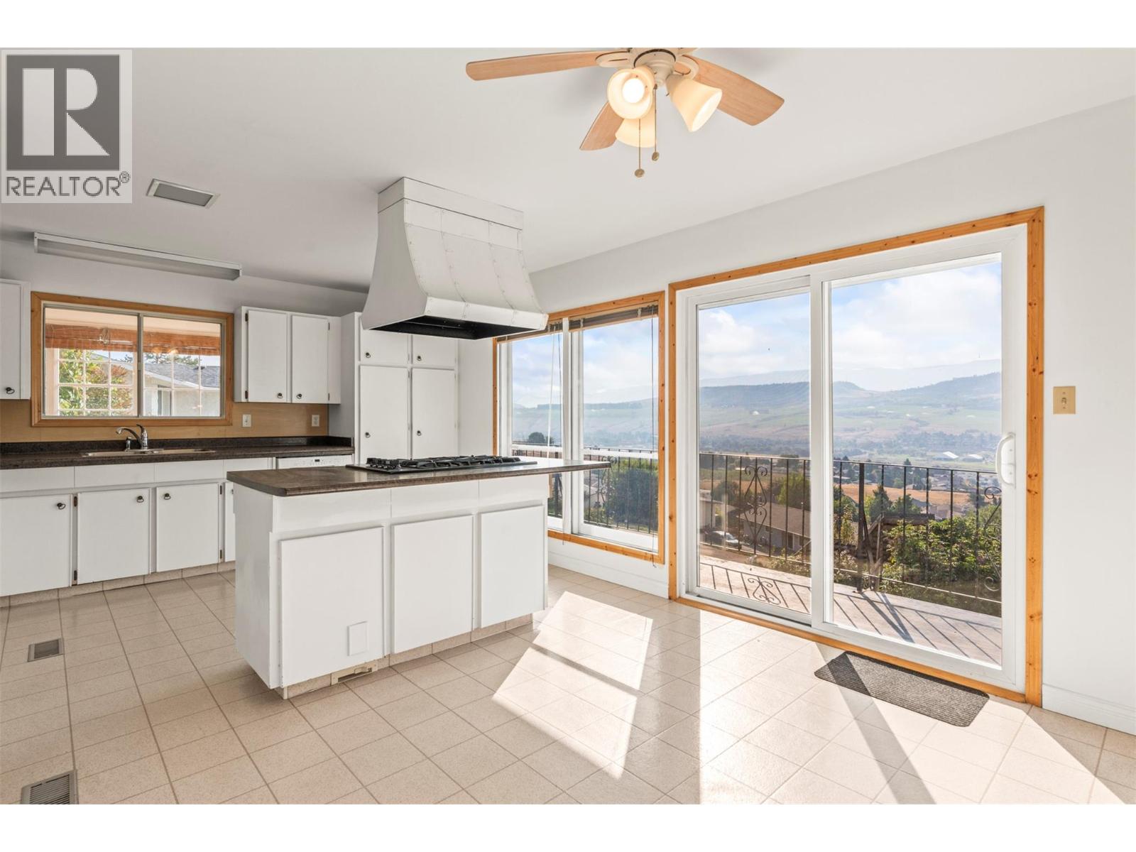 7061 Appaloosa Way, Vernon, British Columbia  V1H 1B9 - Photo 23 - 10366079